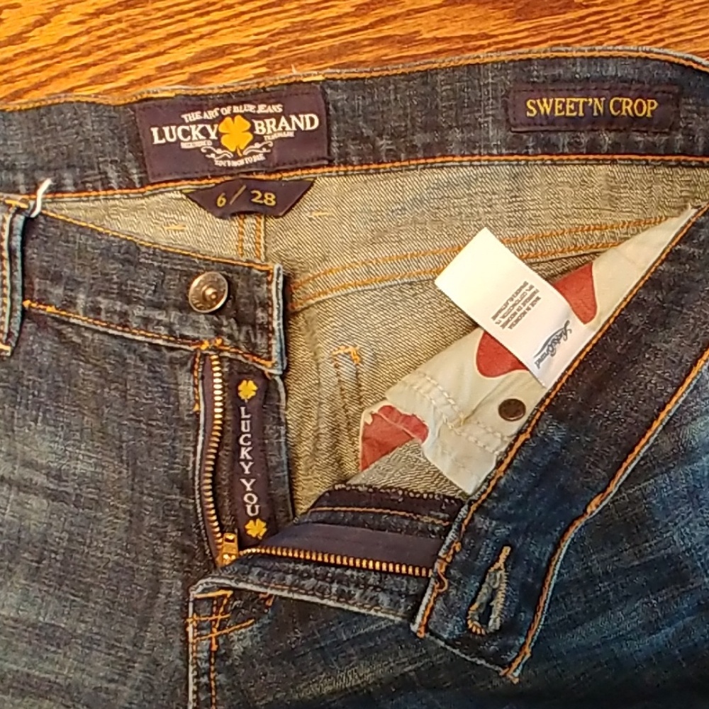 Lucky Brand Cropped Jeans